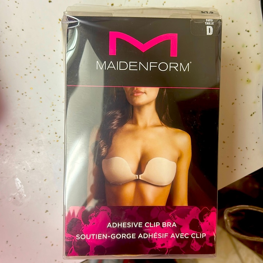 Maidenform Adhesive Clip Bra Size D